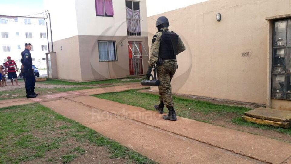 Homem tenta matar mulher e criança no Orgulho do Madeira