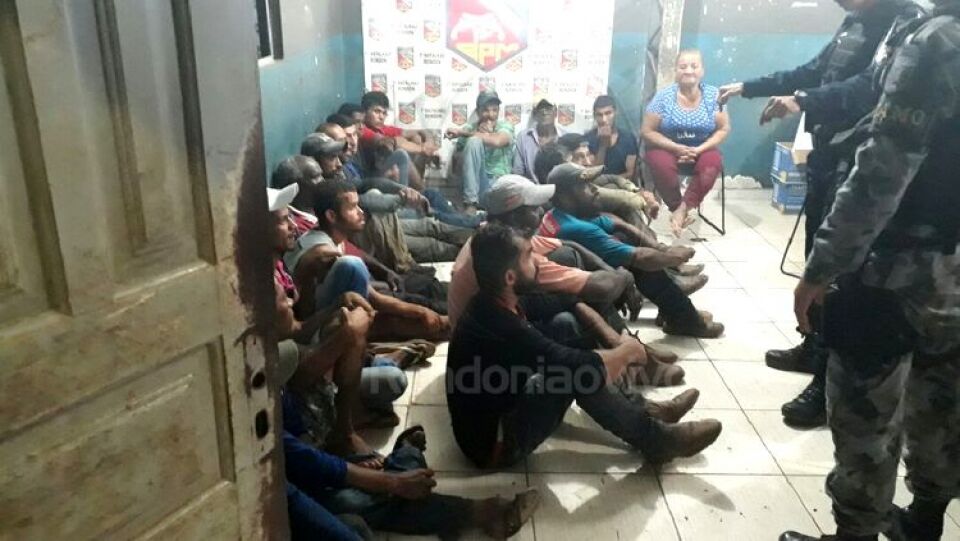 Operação prende mais de 20 invasores em assentamento