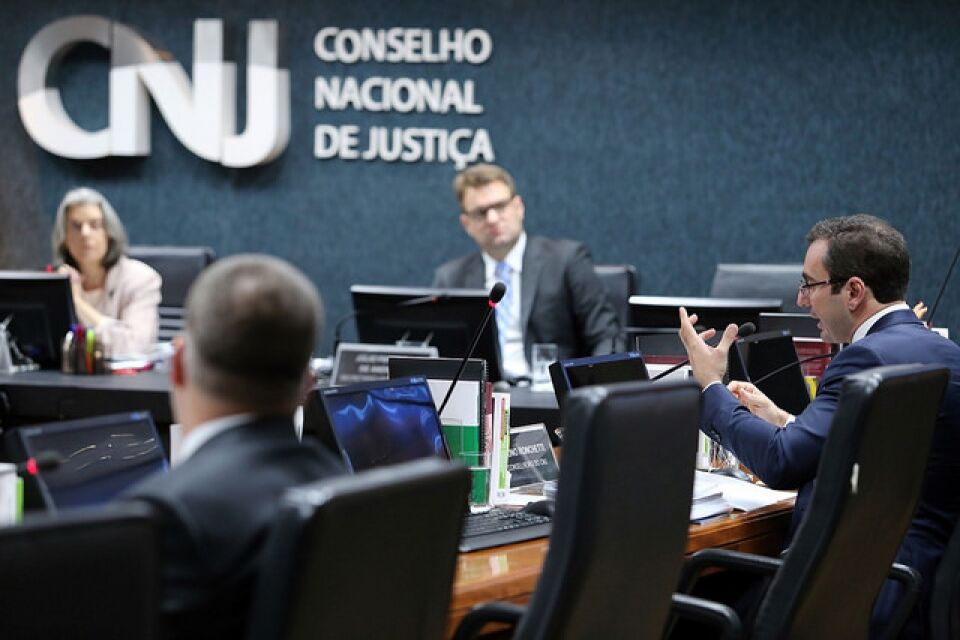 Punição máxima para juiz é a aposentadoria