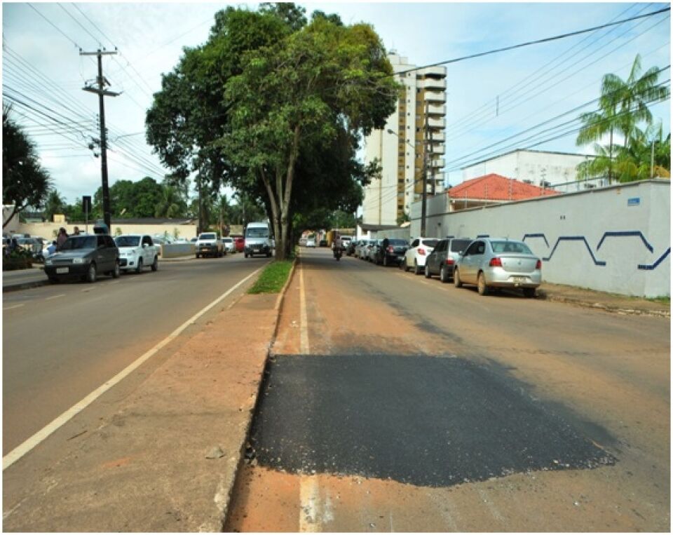 Prefeitura tapou buracos da Avenida Rio de Janeiro e da Rua Pinheiro Machado