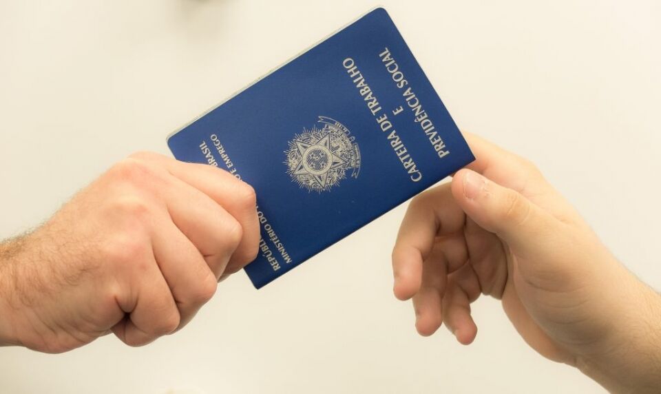 Reforma trabalhista só deve valer para ação posterior, decidem juízes