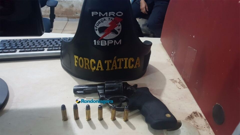 Vigia noturno é preso com revólver ao ultrapassar sinal vermelho em Porto Velho