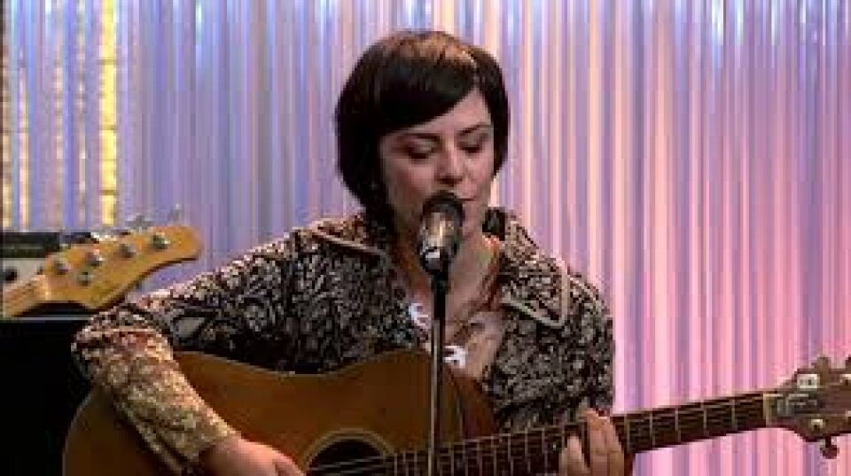 Fernanda Takai encontra Tom Jobim