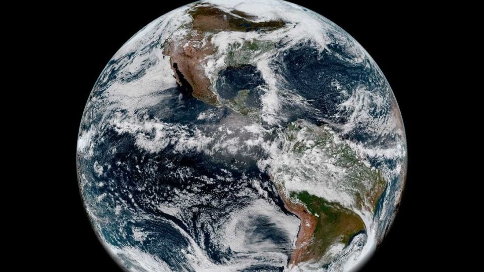 Satélite meteorológico mais avançado dos EUA envia 1ª imagem da Terra