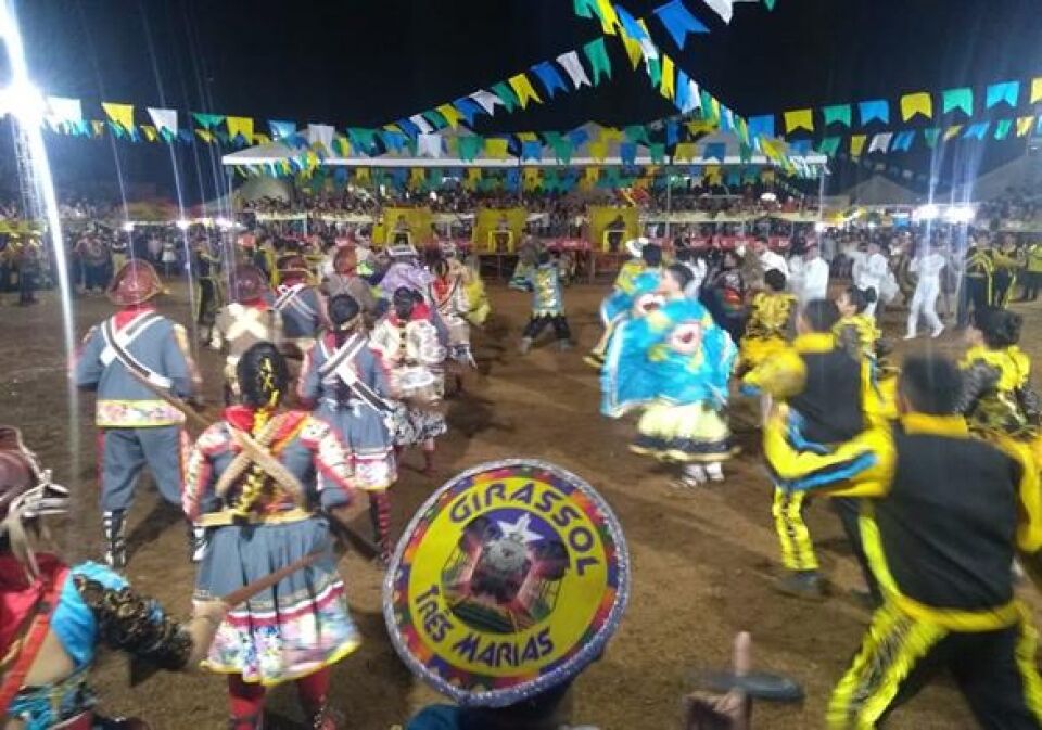 Girassol das Três Marias vence no Flor de Cacto