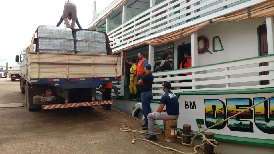 Prefeitura, em parceria com o Estado, atende oito comunidades do Baixo Madeira