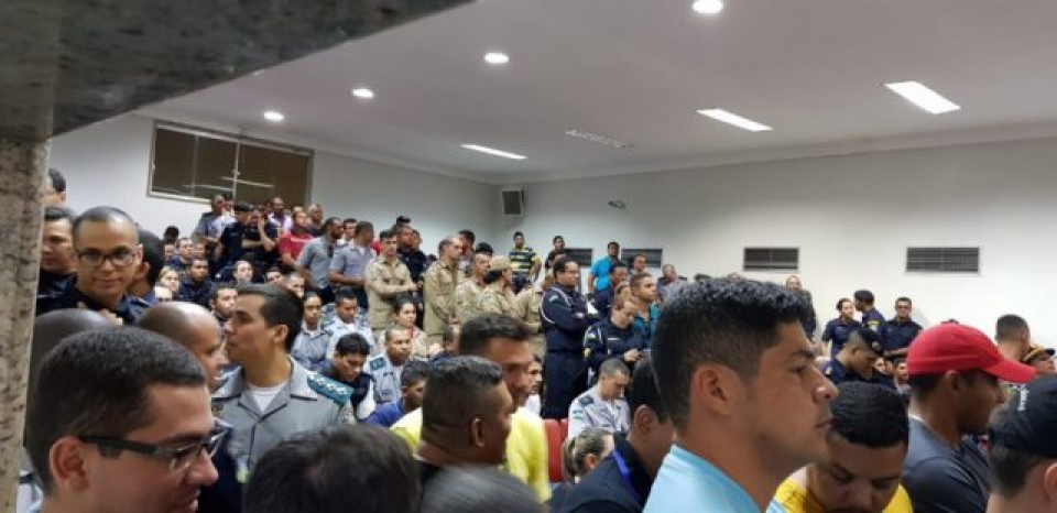 Militares interditam Assembleia Legislativa de Rondônia