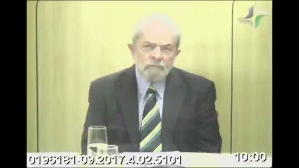 Como foi a 1ª aparição pública de Lula após a prisão