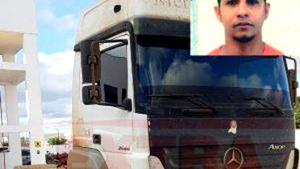 Força Tática localiza caminhão roubado e encontra motorista amarrado em estrada vicinal