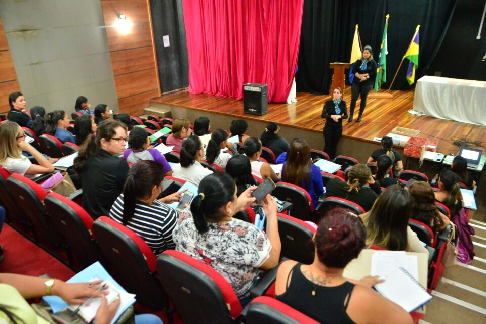 Semed capacita assistentes do Programa Mais Alfabetização