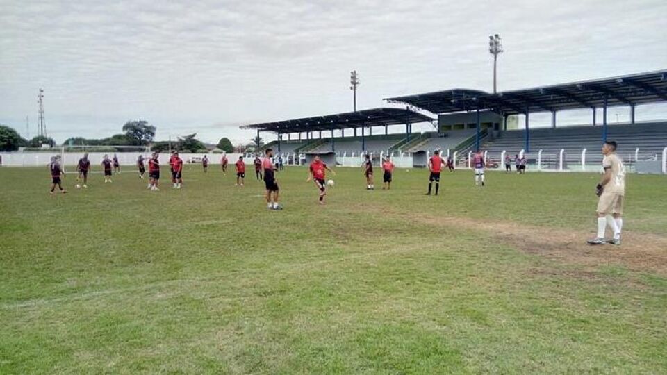 Real faz último treino no Valerião antes da final