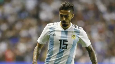 Jogador da Argentina sofre grave lesão e está fora da Copa do Mundo