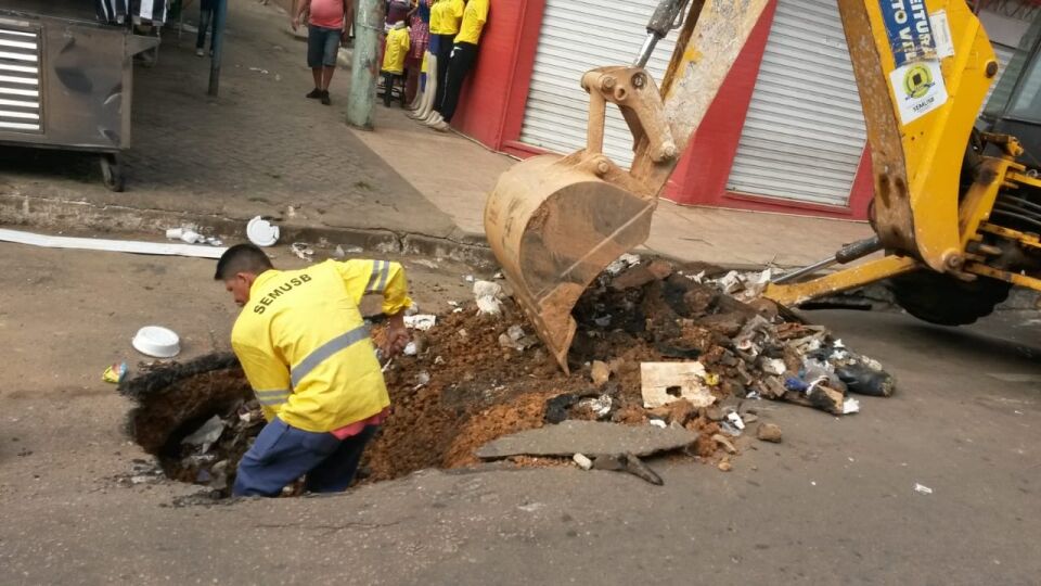 Semusb detecta vazamento em rede adutora da Caerd e aciona a Companhia