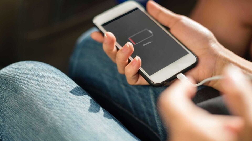 O grande perigo em atender celulares que estão carregando