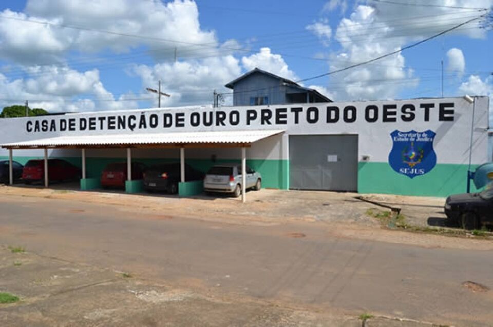 Maconha é encontrada em cela da Casa de Detenção de Ouro Preto do Oeste