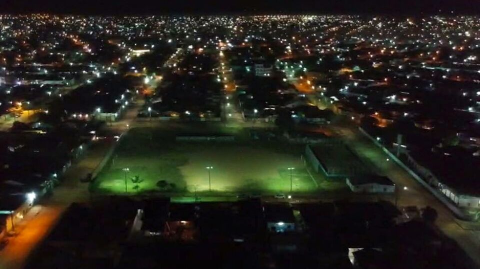 Campos Abobrão e Princesão são totalmente iluminados pela Prefeitura