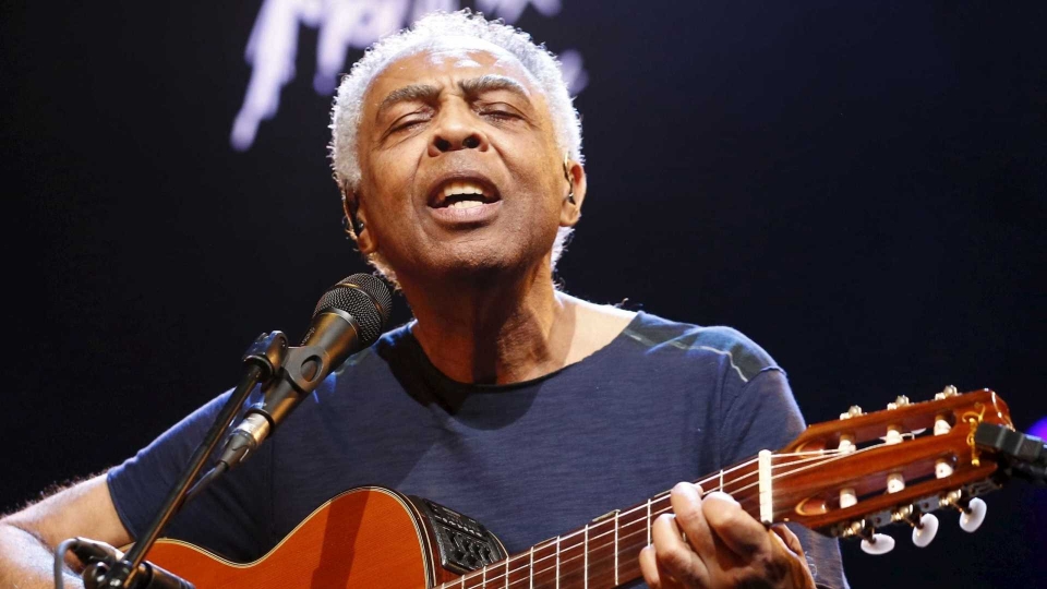 Sem cachê, Gilberto Gil cancela show na Casa do Brasil em Moscou