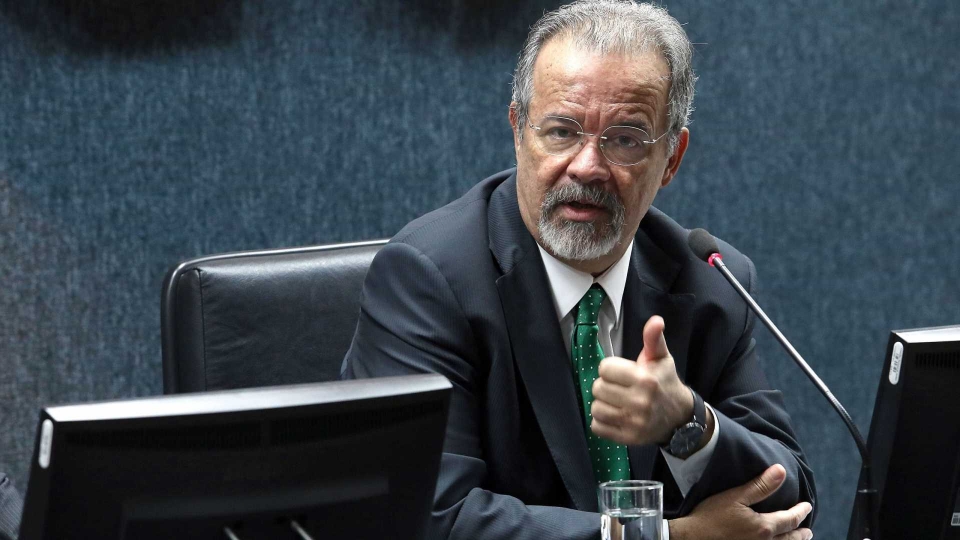 Jungmann sobre golpe militar: 'Acha que o Congresso vai se suicidar?'