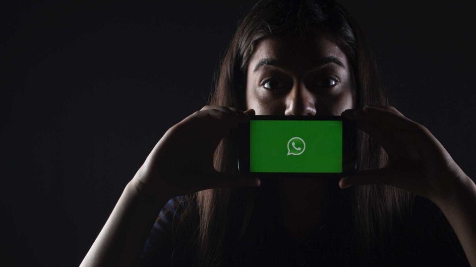 Golpe no WhatsApp forja campanha da Coca-Cola e promete PlayStation 4