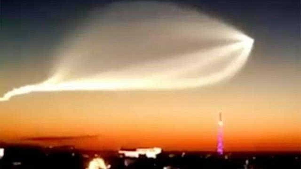 Clarão no céu da Rússia assusta torcedores: 'ETs vieram ver a Copa'