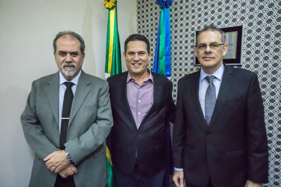 TJ e ALE alinham contratação de novos servidores