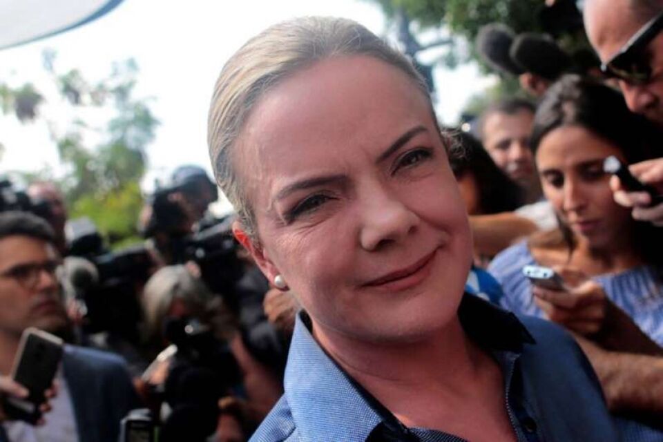 Edson Fachin vota para condenar Gleisi só por caixa 2, não por corrupção