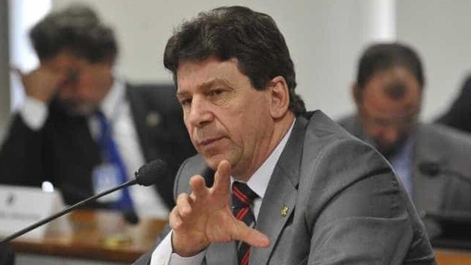 STF determina que senador Ivo Cassol cumpra pena de imediato