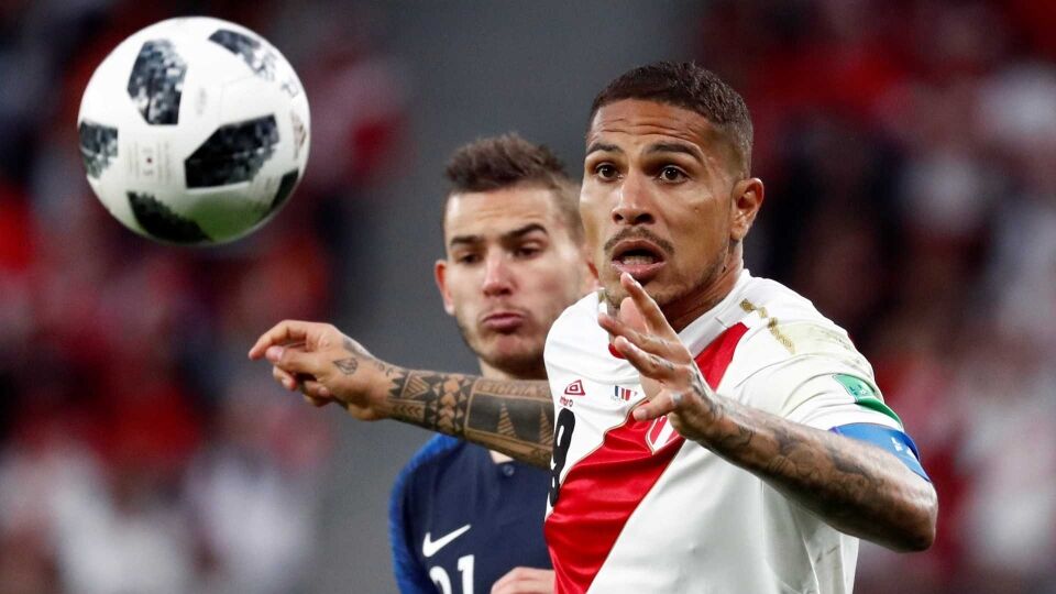 França derruba o Peru e se garante nas oitavas da Copa do Mundo