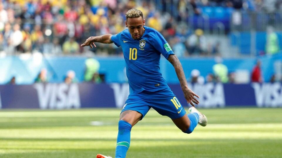 Brasil vence a Costa Rica com milagre de Coutinho e lágrimas de Neymar