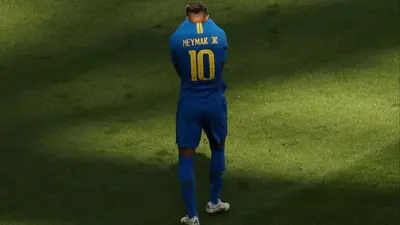 'Parças' de Neymar xingam Galvão e Casagrande após vitória do Brasil