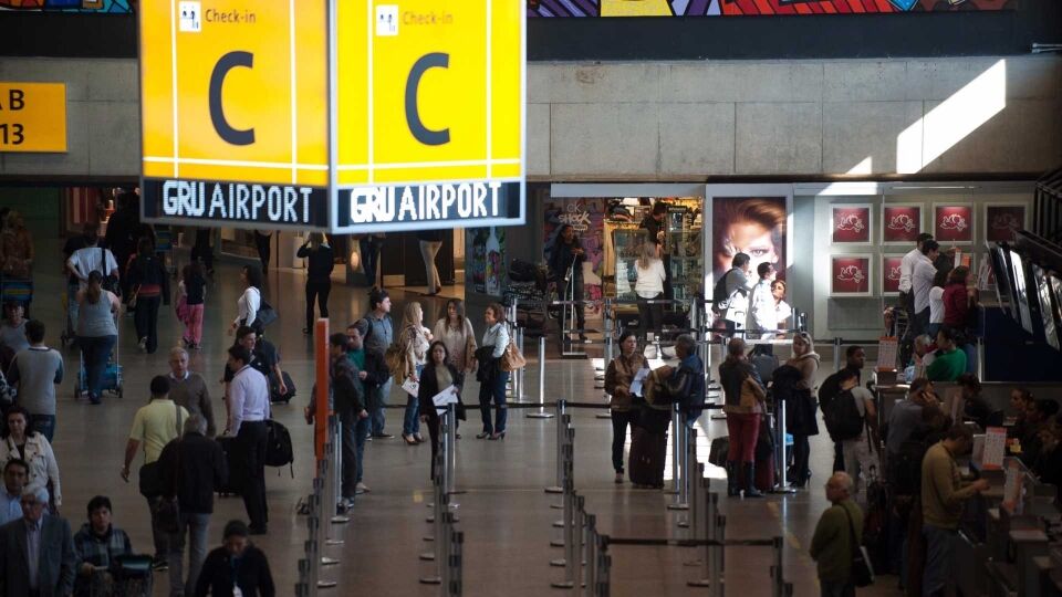 Greve na Argentina cancela 17 voos no aeroporto de Guarulhos