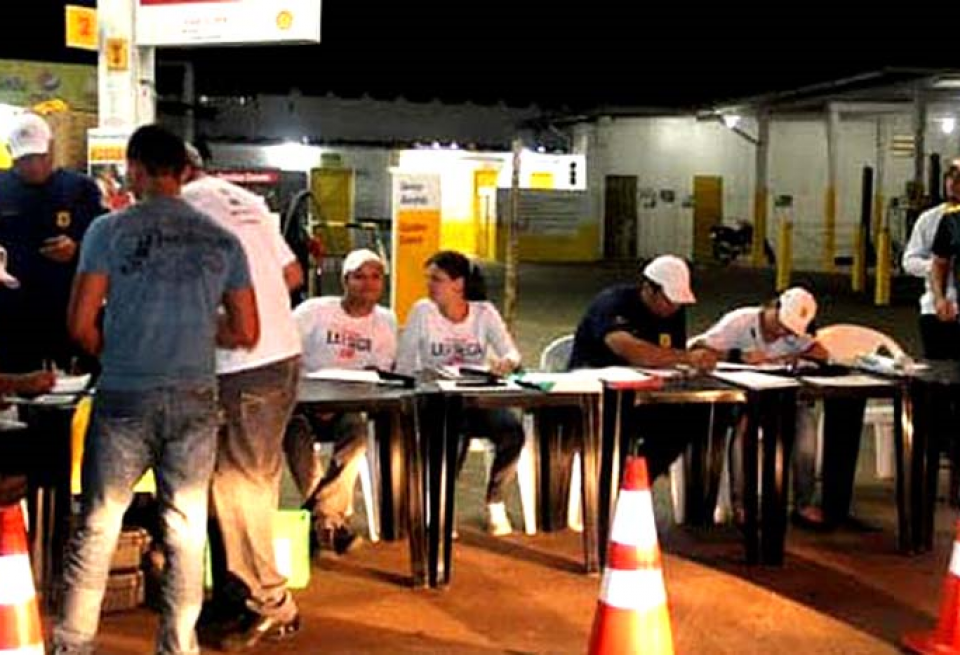 Lei Seca prende dez motoristas por embriaguez na direção