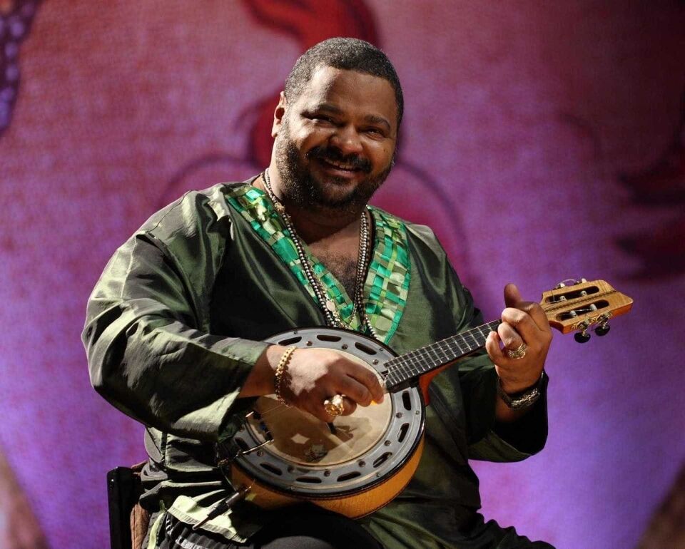 Arlindo Cruz deixa hospital após um ano e três meses internado