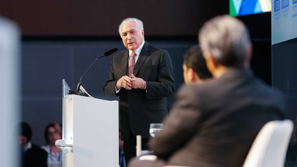 Governo não ficará paralisado com período eleitoral, afirma Temer