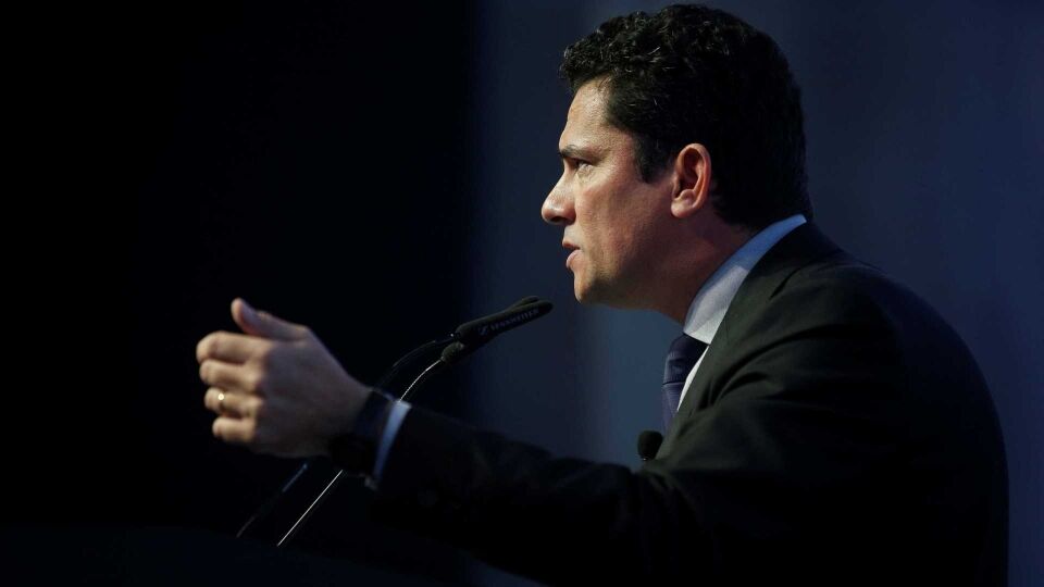 Moro lamenta que STF tenha rejeitado tornozeleira para Dirceu