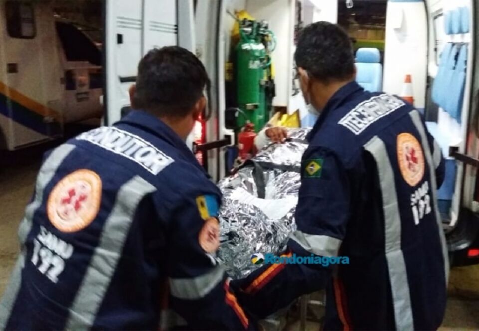 Mãe e filha tentam matar mulher a golpes de faca em Porto Velho