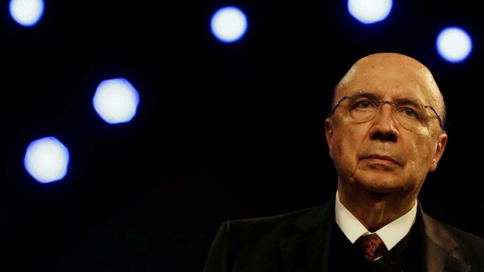 Em meio à batalha no Judiciário, Meirelles se coloca como solução