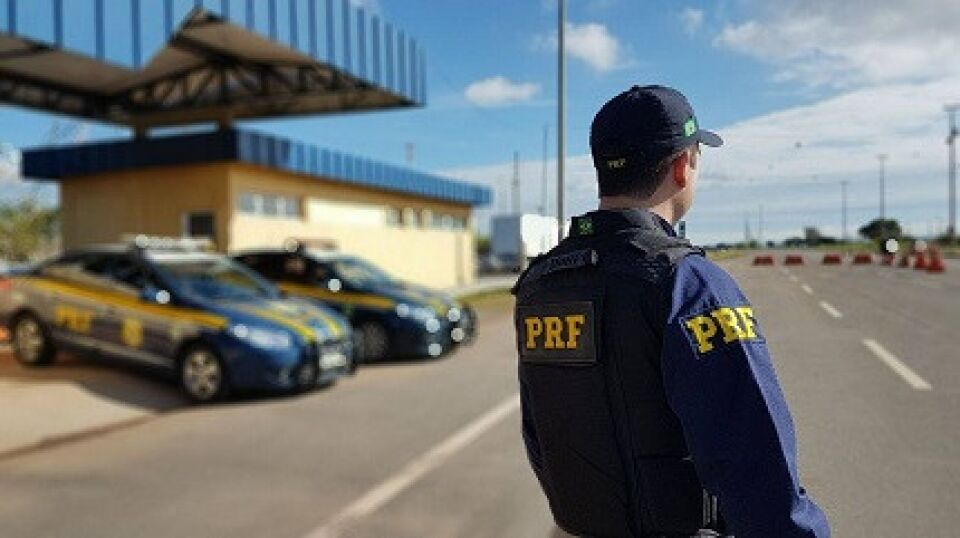 Mais de 10 veículos são flagrados em excesso de velocidade