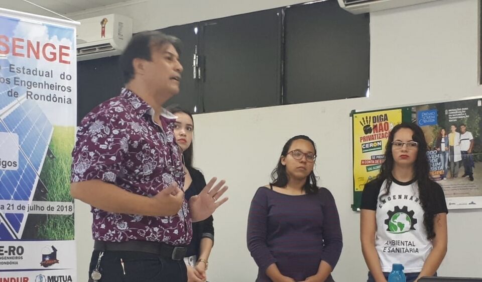 Engenheiros abraçam o projeto Papa-pilhas durante congresso estadual em Porto Velho