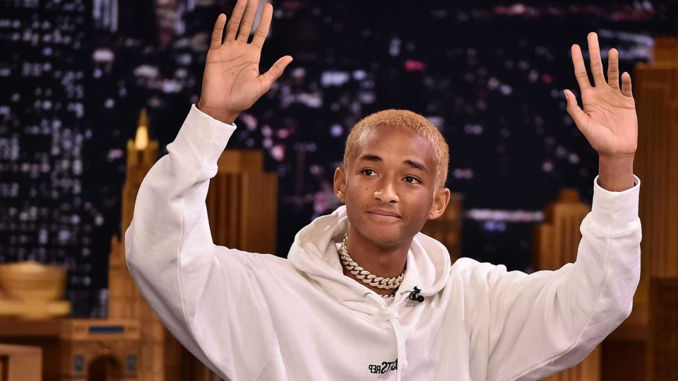 Após ser comparado a flanelinha, filho de Will Smith tuíta em português