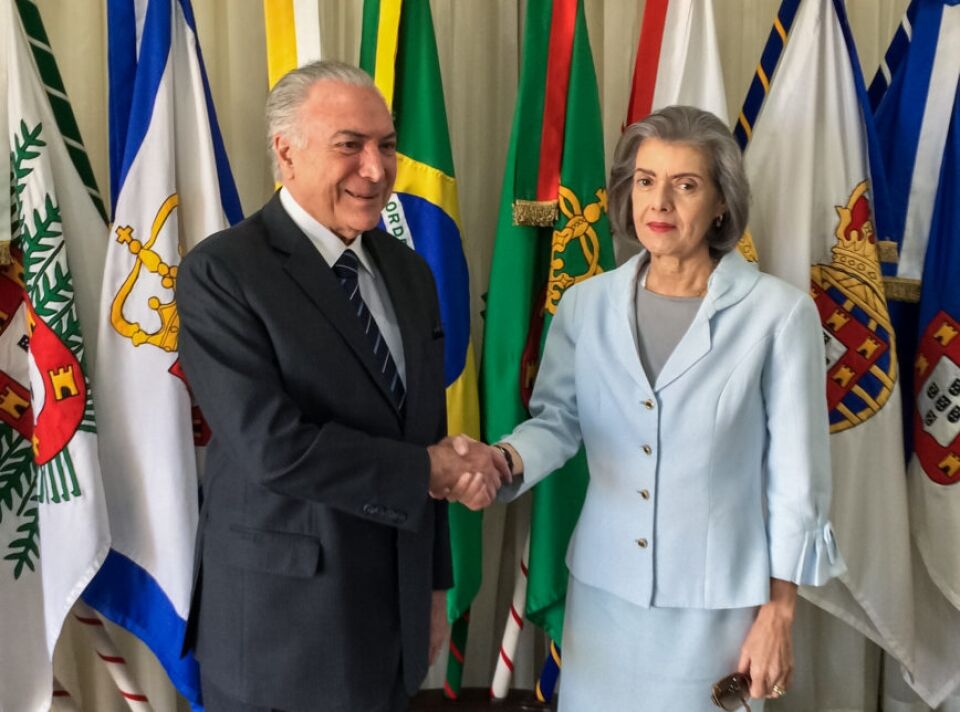 Temer viaja ao México e Cármen Lúcia assume Planalto pela 4ª vez