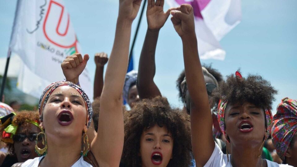 Manifestação pede fim da violência contra mulheres negras no Rio