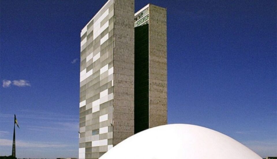 Metade dos senadores com mandato até 2023 deixará cargo para tentar governo