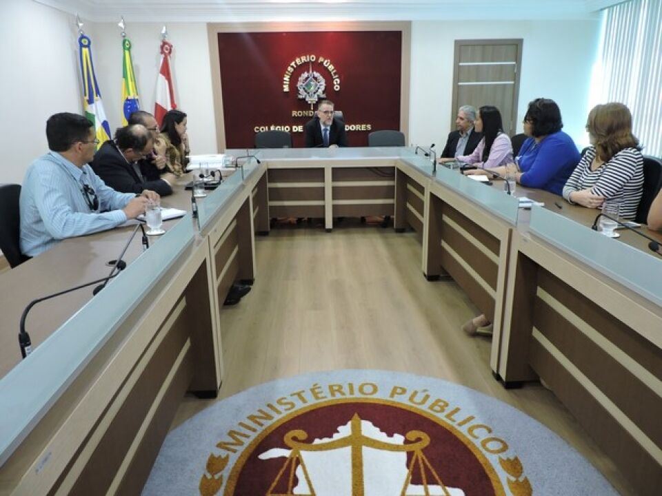 Ministério Público realiza reunião para implantação de melhorias na saúde pública em Vilhena