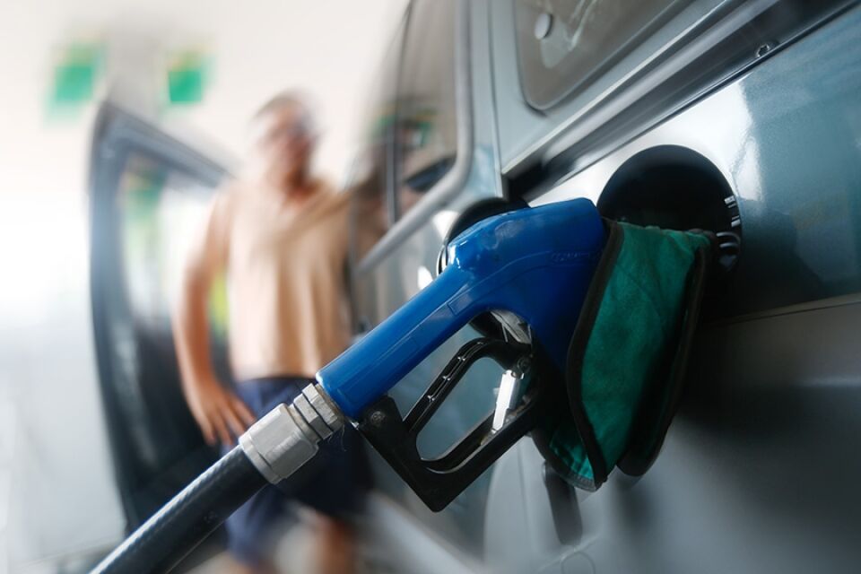 Preço da gasolina deve cair nesta feira (3/8)