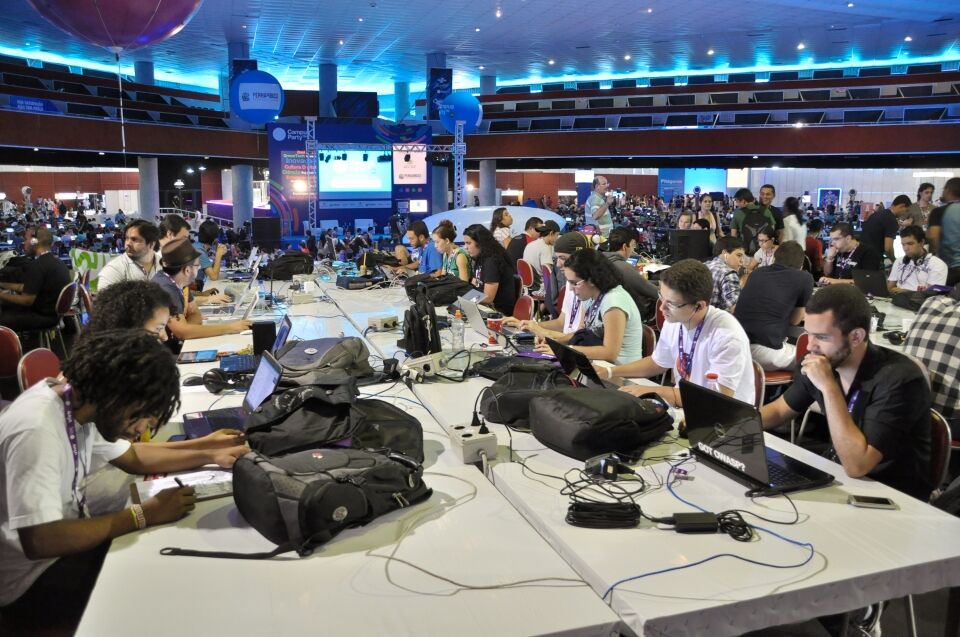 Brasileiro conta preparação para viajar ao espaço na Campus Party RO