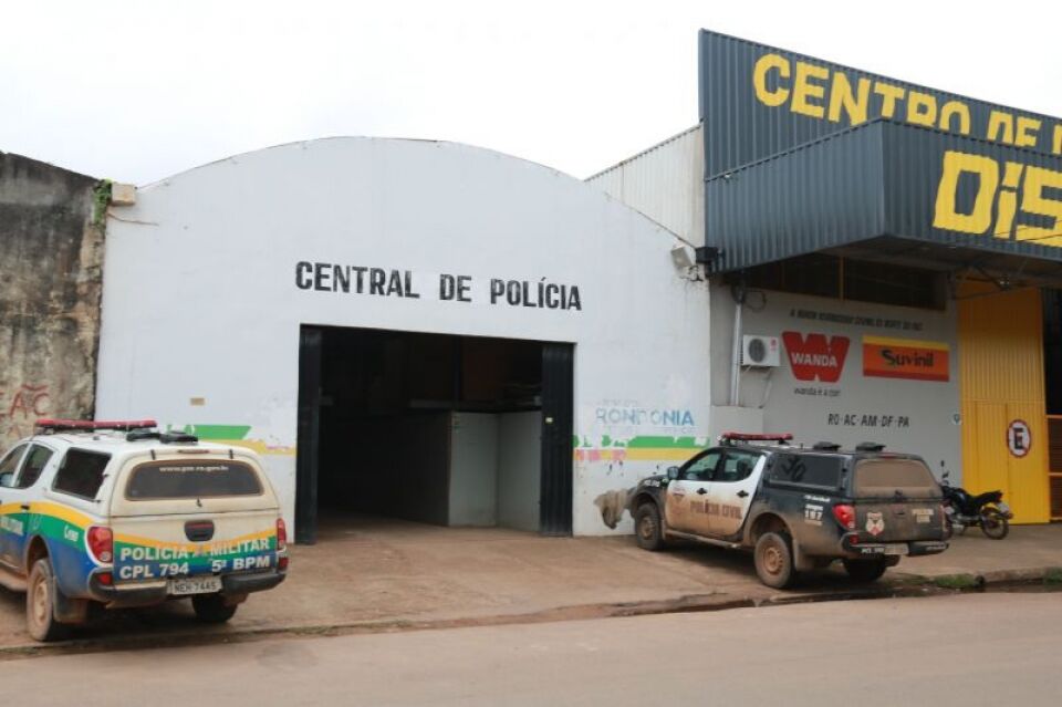 Crianças são encontradas pela polícia em situação de maus-tratos