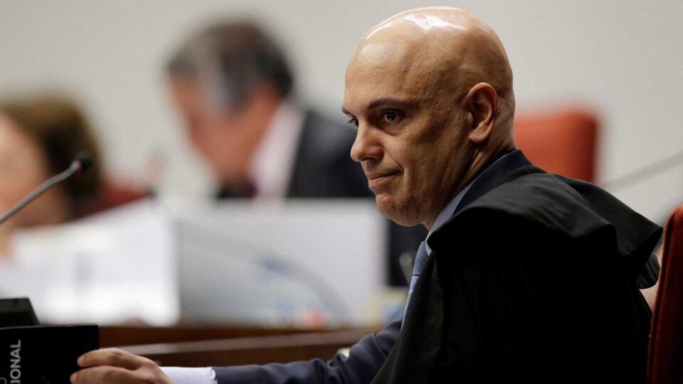 STF aprova reajuste de salário de ministros para 2019