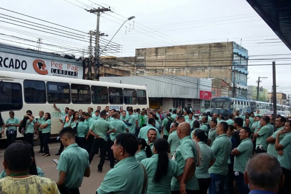 TRT nega aplicação de multa imediata pela paralisação total do transporte coletivo