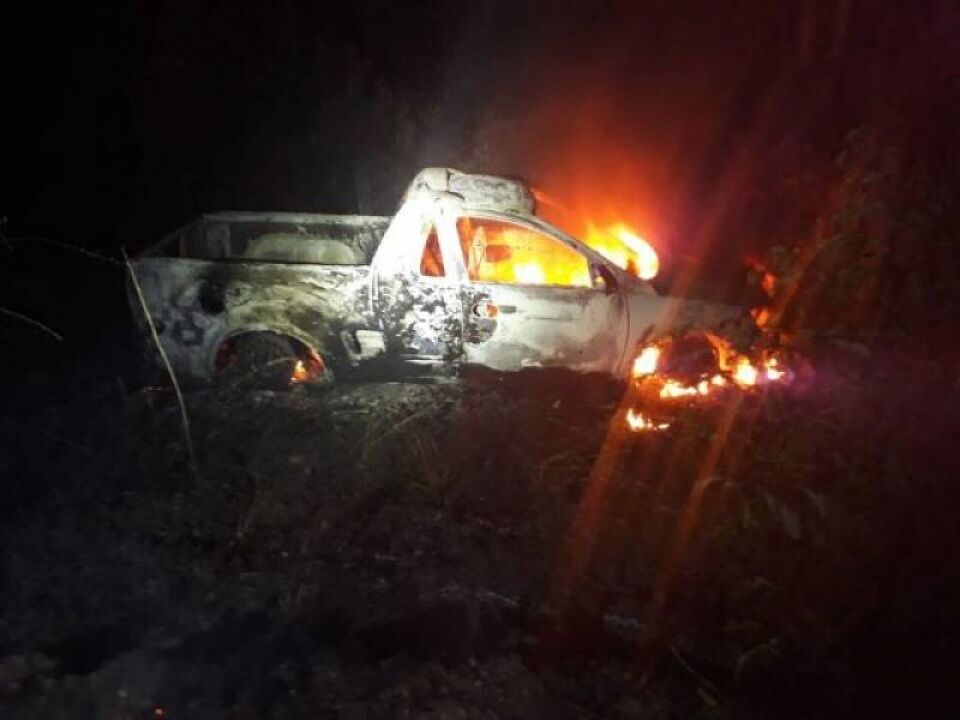 Cabo da Polícia Militar atropela capivara em rodovia e carro pega fogo